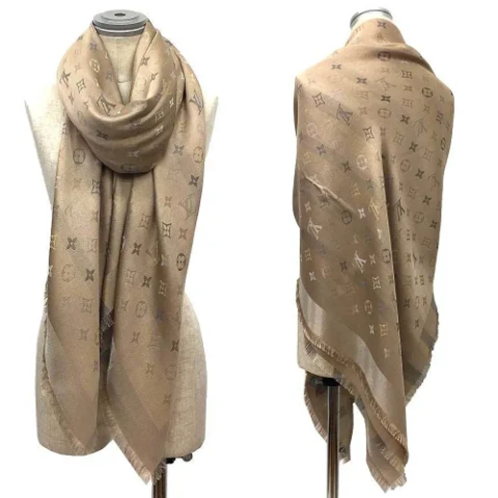 Louis Vuitton Vintage Pre-owned Wool scarves Beige Dames