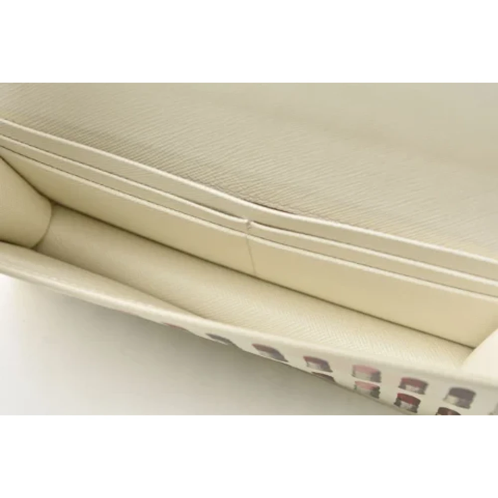 Prada Vintage Pre-owned Canvas wallets White Dames