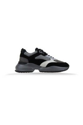 baskets-homme-en-daim-a-lacets