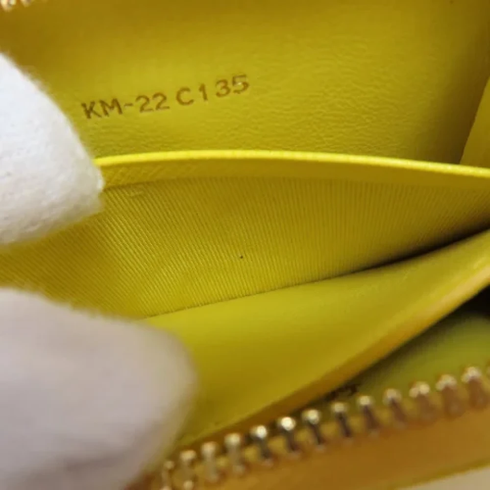Salvatore Ferragamo Pre-owned Leather wallets Yellow Dames