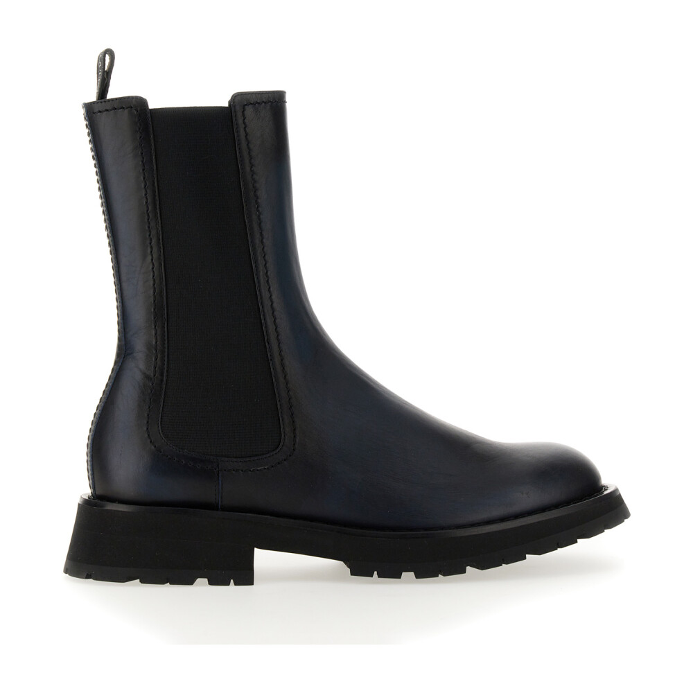 Shop Boots from Alexander McQueen online on Miinto