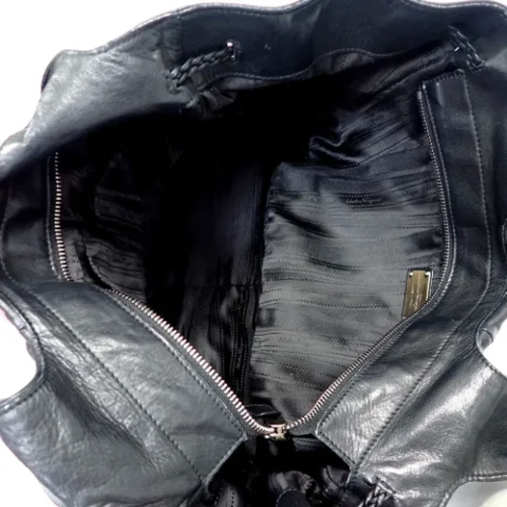 Salvatore Ferragamo Pre-owned Leather totes Black Dames