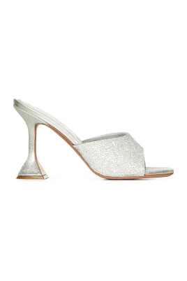 silver-sandals-with-crystals