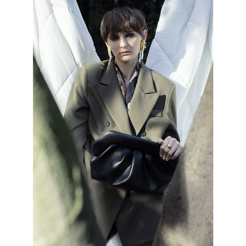 THEMOIRè Clutches Black Dames