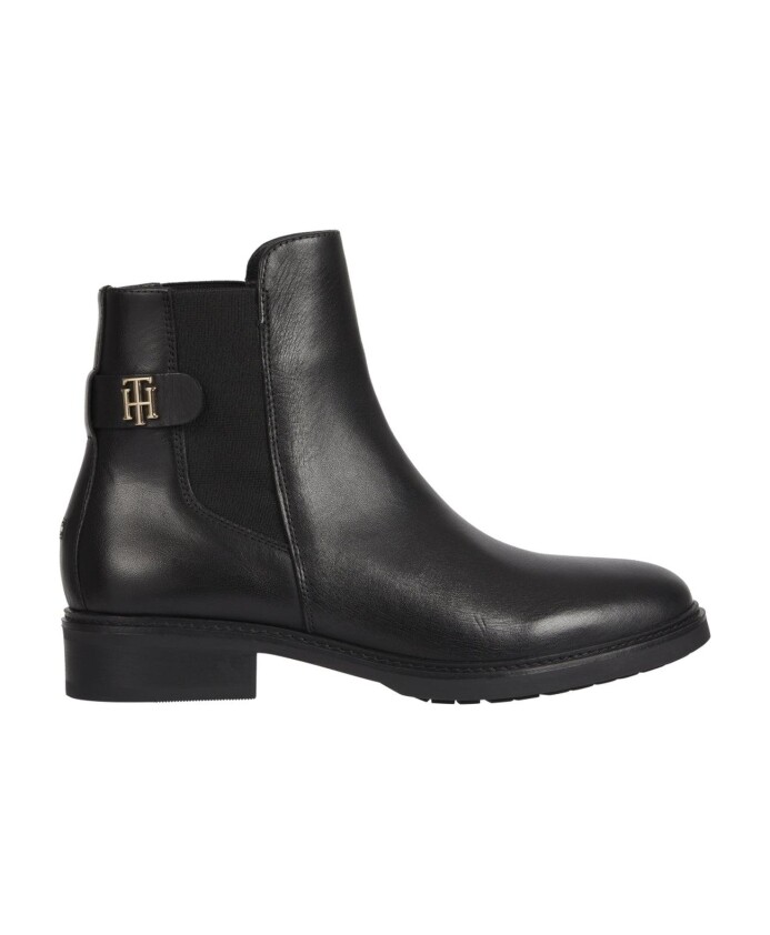 bottines-plates-en-cuir