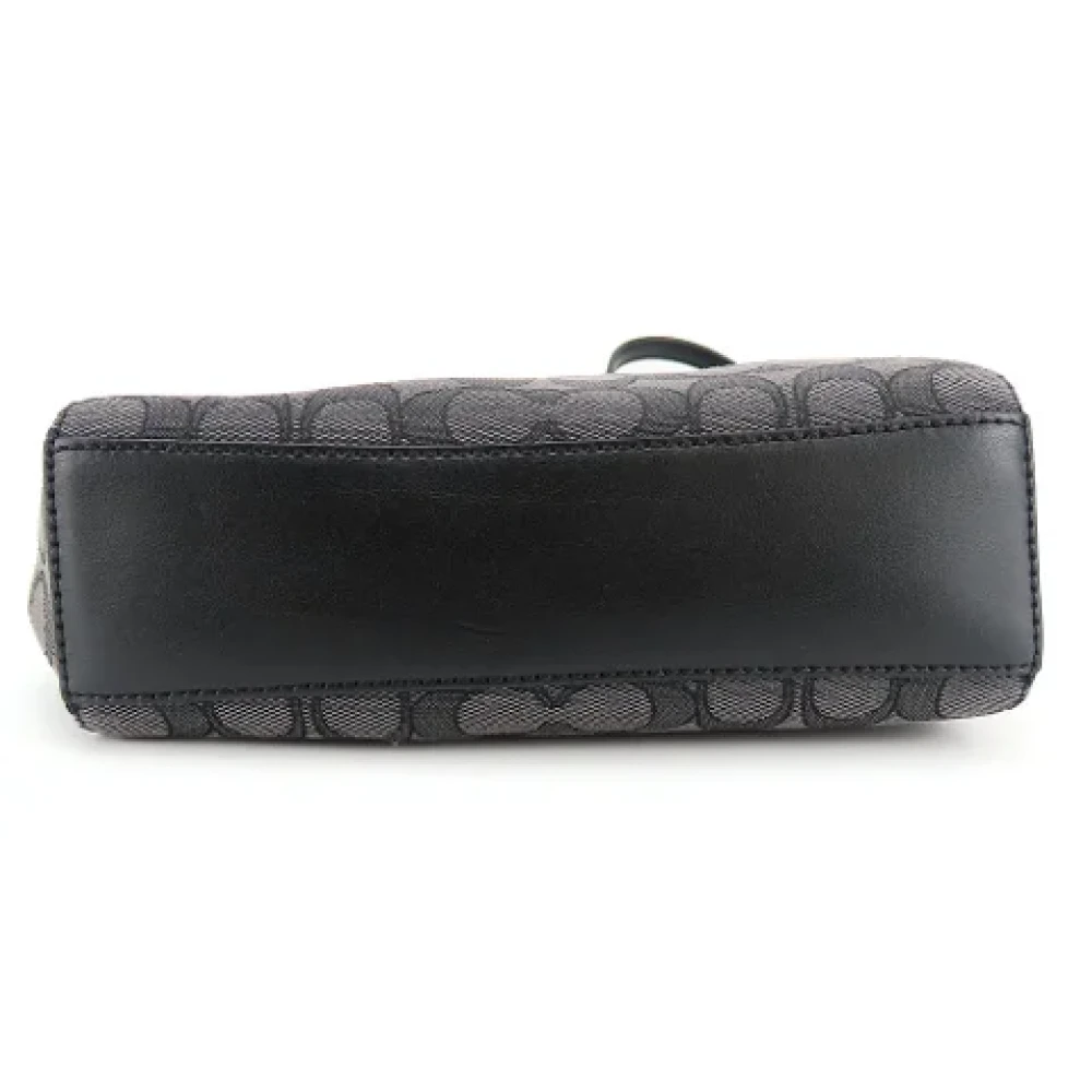 Coach Pre-owned Canvas handbags Gray Dames