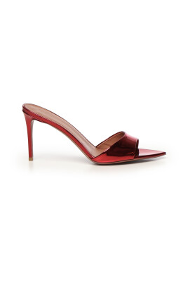heeled-mules