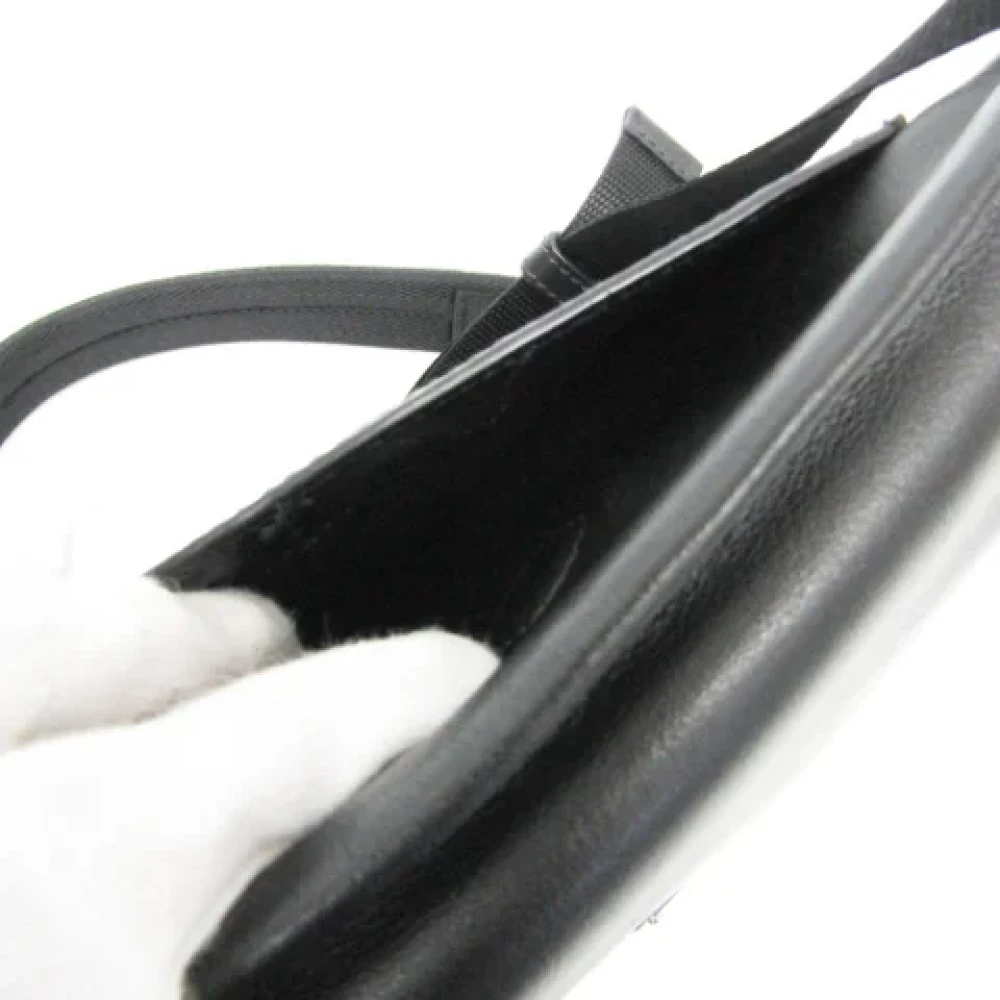Prada Vintage Pre-owned Leather shoulder-bags Black Dames