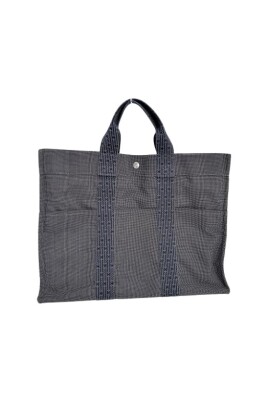 pre-owned-canvas-totes
