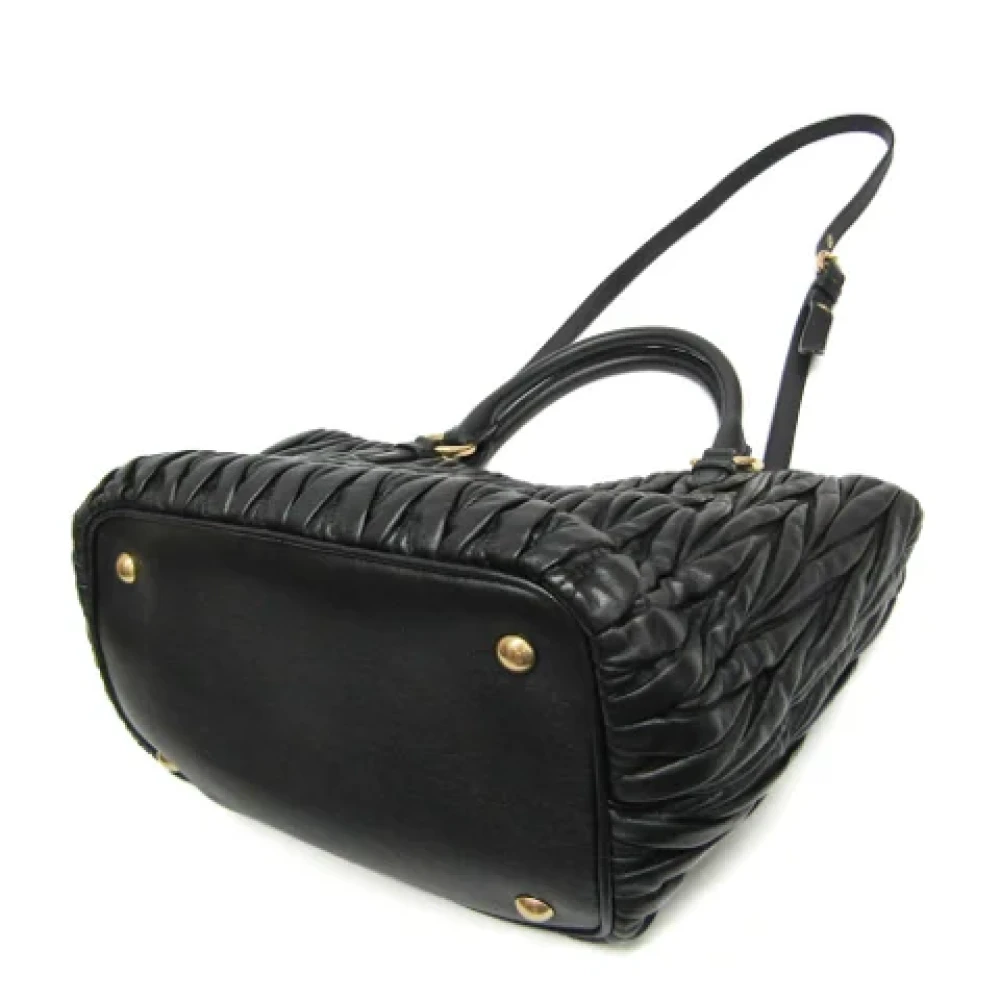 Miu Pre-owned Leather handbags Black Dames