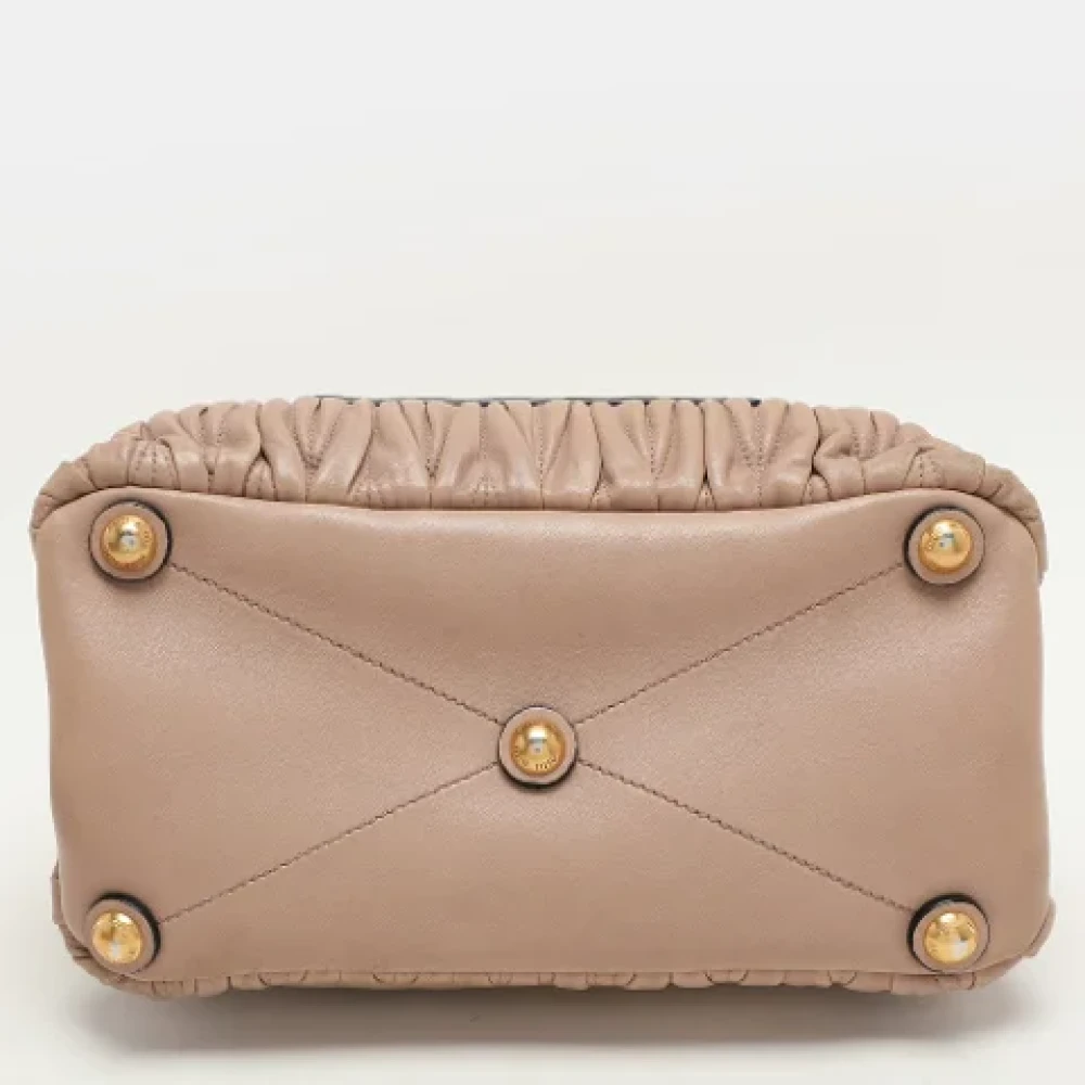 Miu Pre-owned Leather handbags Beige Dames