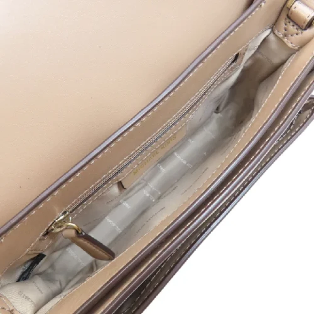 Michael Kors Pre-owned Leather shoulder-bags Beige Dames