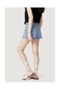 shorts-en-coton-bleu-clair-avec-poches