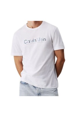 white-t-shirts-and-polos