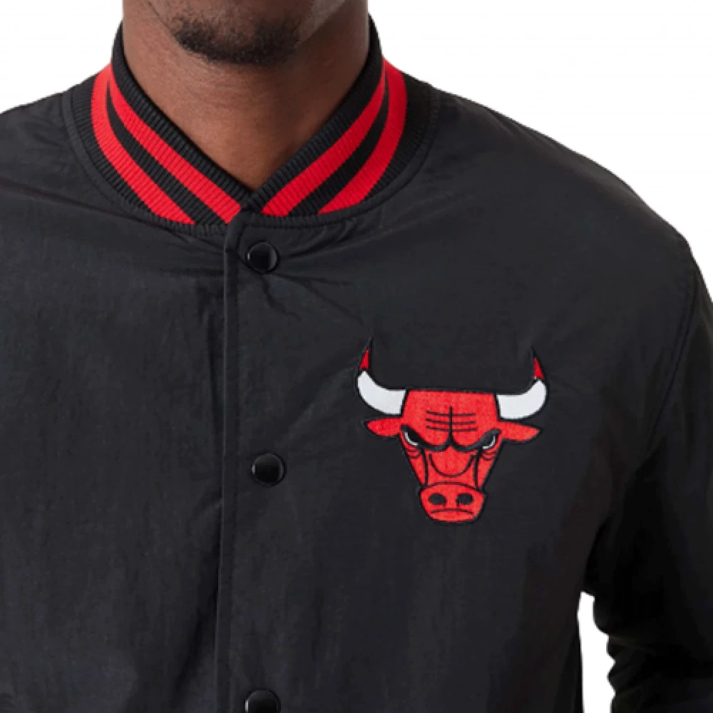 new era Chicago Bulls Bomberjack Rood Zwart Black Heren
