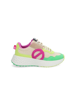 classic-sneakers-for-everyday-wear