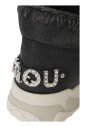 chaussures-plates-noires-avec-details-en-laine