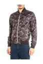 chaqueta-de-mezclilla-elegante