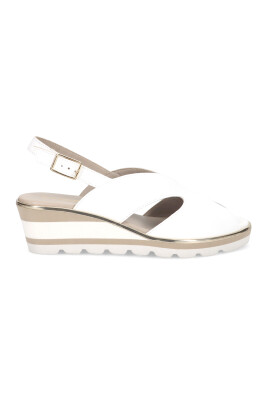 white-leather-sandal-comfort-style