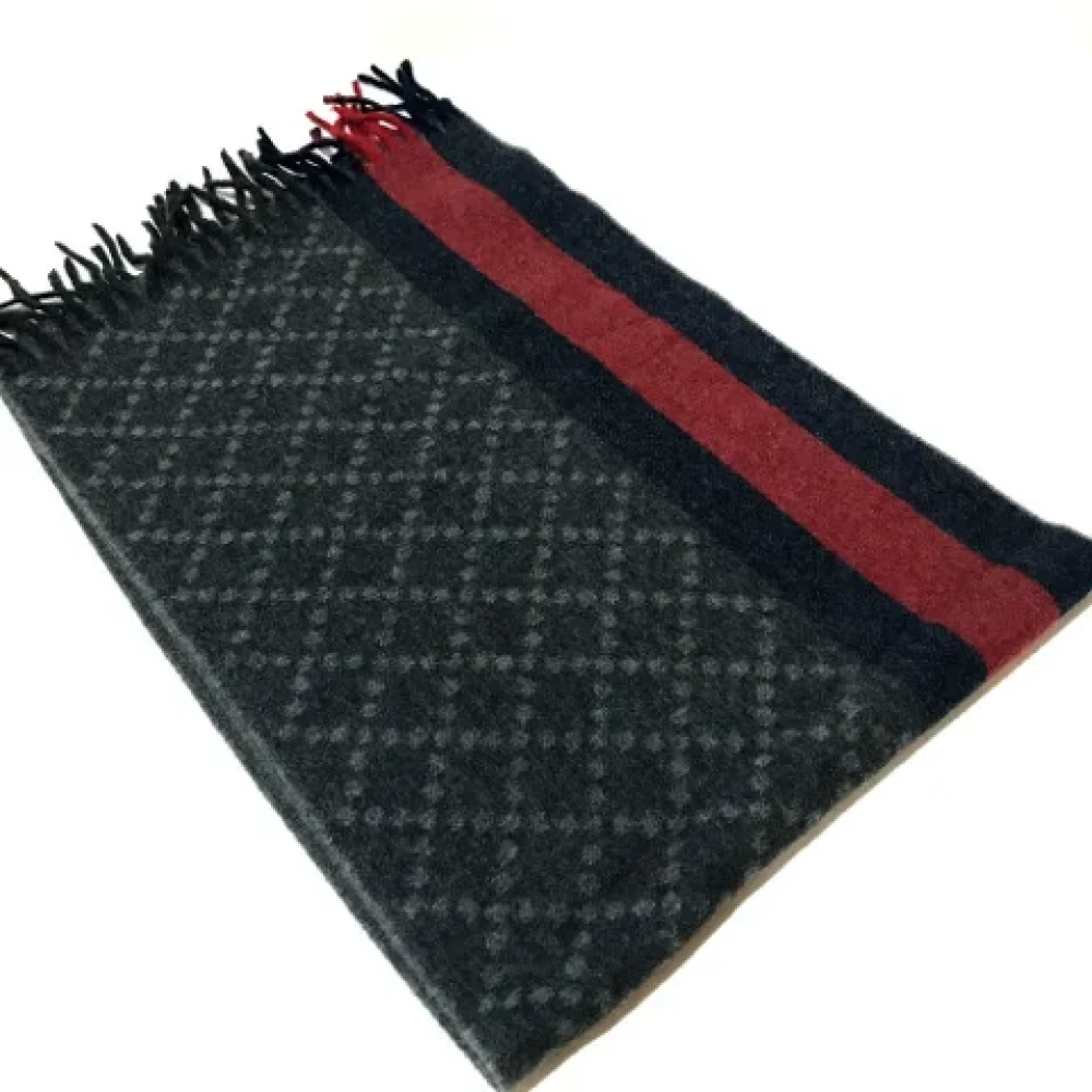 Gucci Vintage Pre-owned Wool scarves Gray Dames