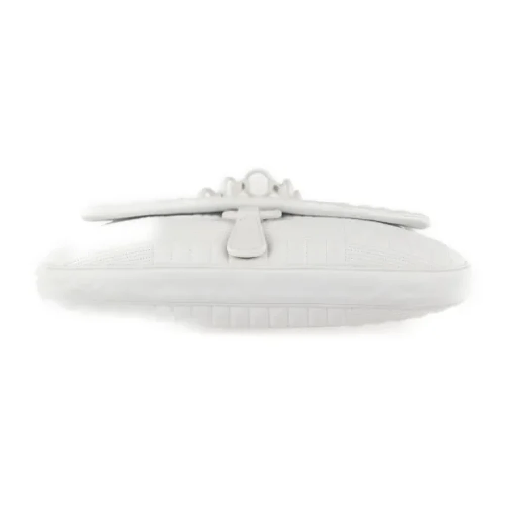 Bally Pre-owned Leather shoulder-bags White Dames