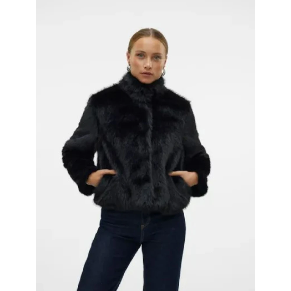 Vero Moda Zwarte korte jas bovenkleding met zakken Black Dames