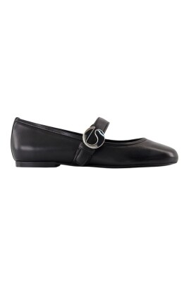 black-flat-ballerinas-slip-on-shoes