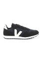 stylish-sneakers