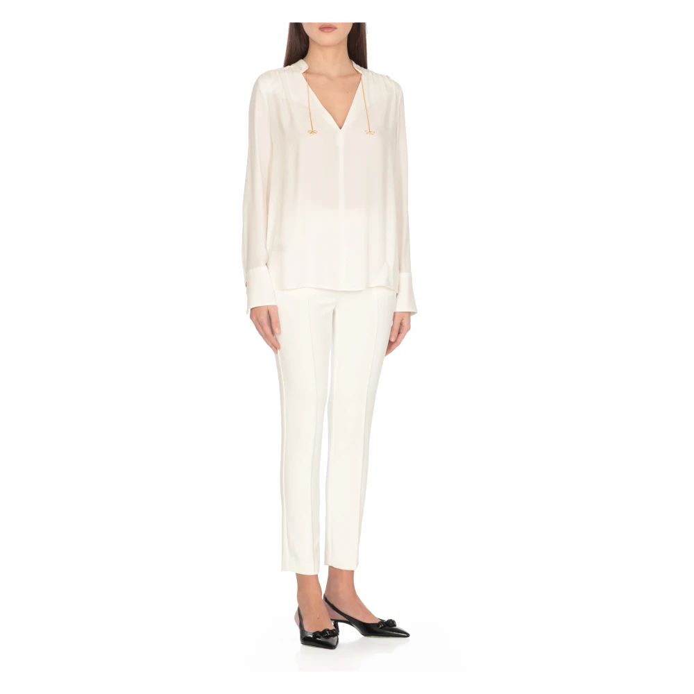 Elisabetta Franchi Ivoor Viscose Shirt met Charms Beige Dames