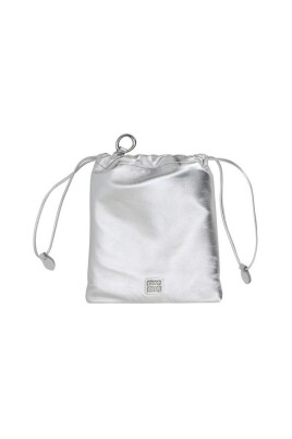 matelasse-nappa-pouch-silver