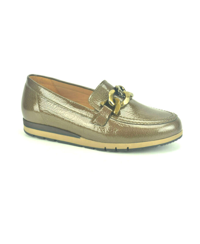 veterschoen-mocassin-met-bronzen-details