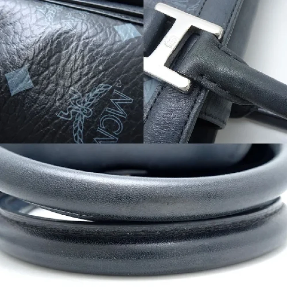 MCM Pre-owned Canvas handbags Black Dames