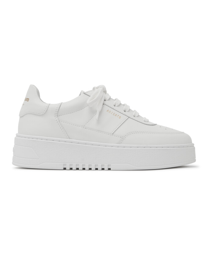 sneaker-vintage-fait-main-avec-semelle-en-caoutchouc