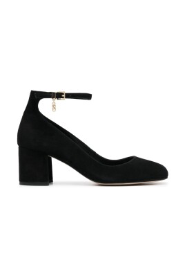 svart-perla-pump-skor