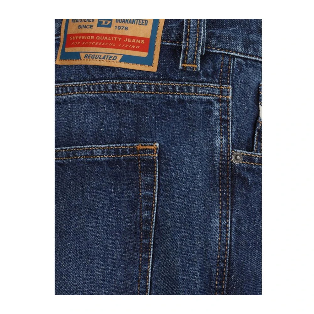 Diesel Klassieke Five-Pocket Jeans met Leren Patch Blue Heren