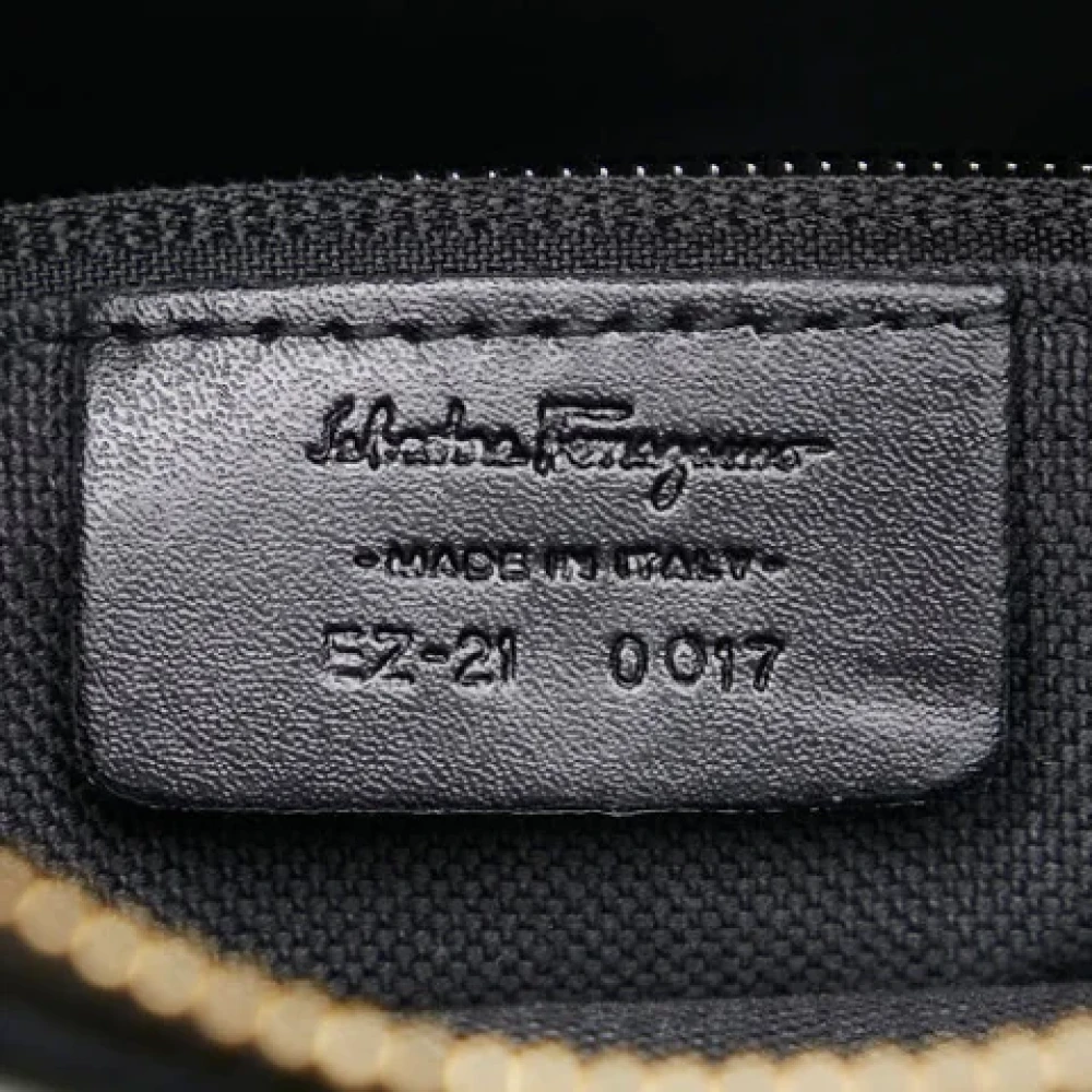 Salvatore Ferragamo Pre-owned Leather handbags Black Dames