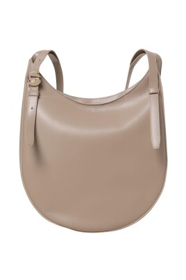 black-leather-shoulder-bag
