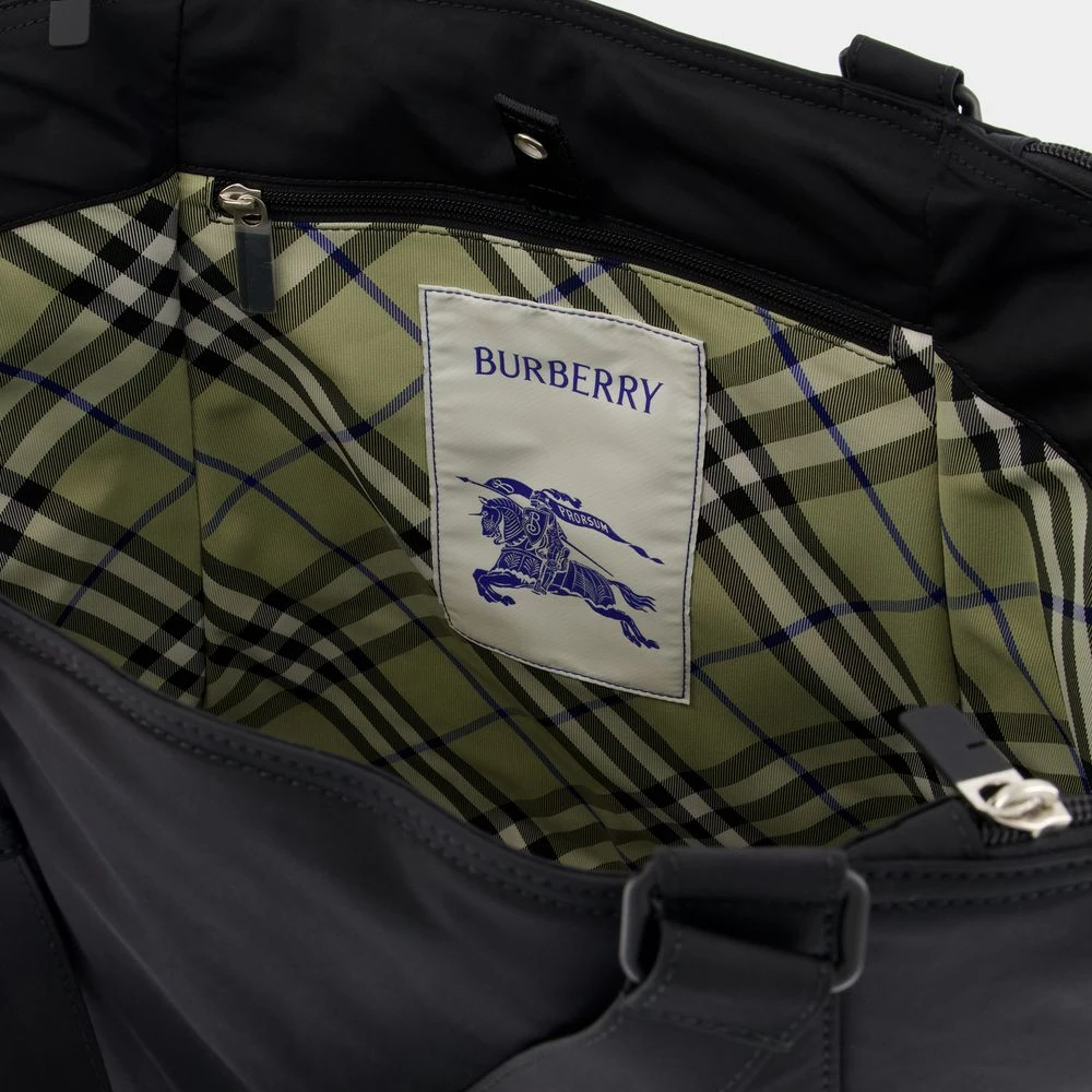 Burberry Zwarte Nylon Shield Shopper Tas Black Unisex