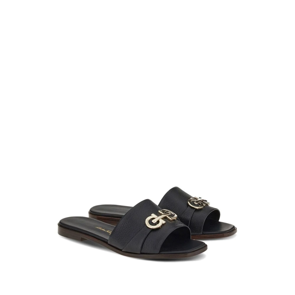 Salvatore Ferragamo Zwarte Leren Logo Plaque Sandalen Black Dames