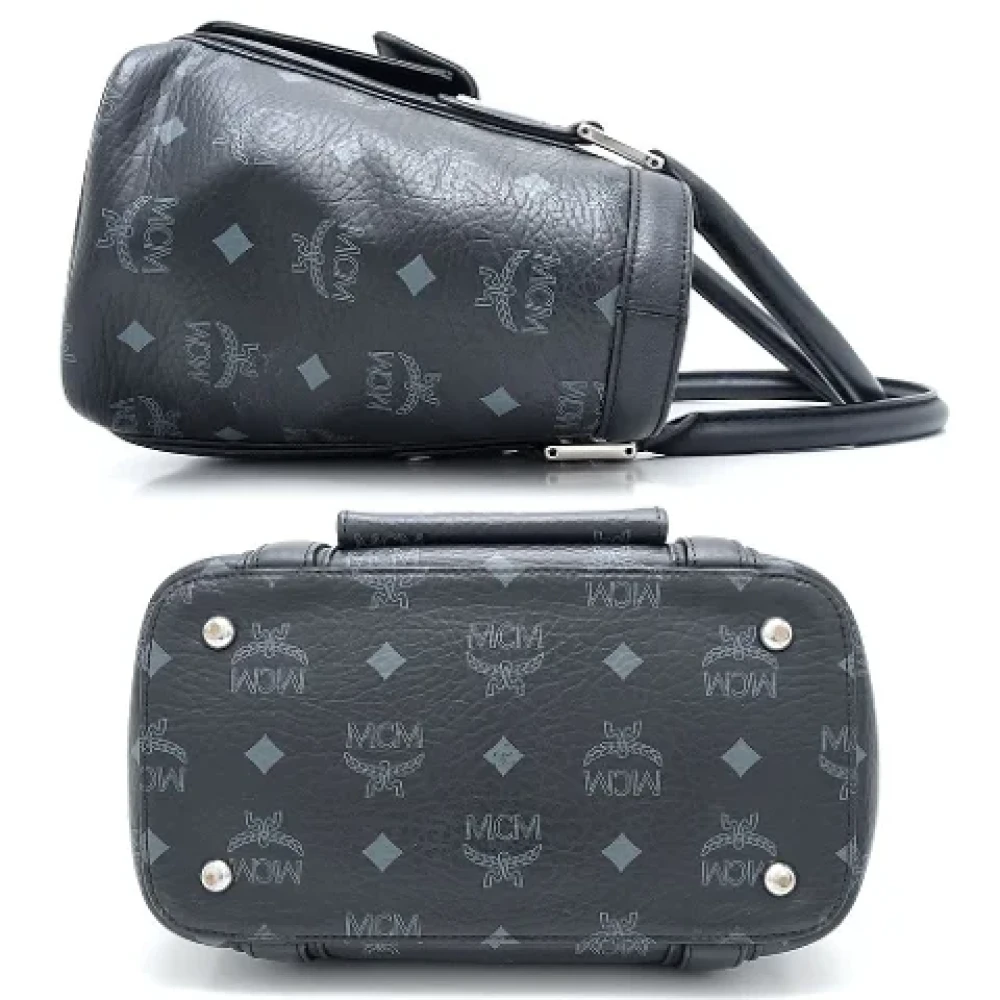 MCM Pre-owned Canvas handbags Black Dames