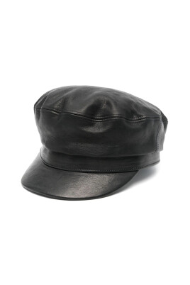 black-curved-peak-cap-with-studs