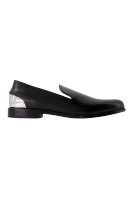 Loafer med metallhäl