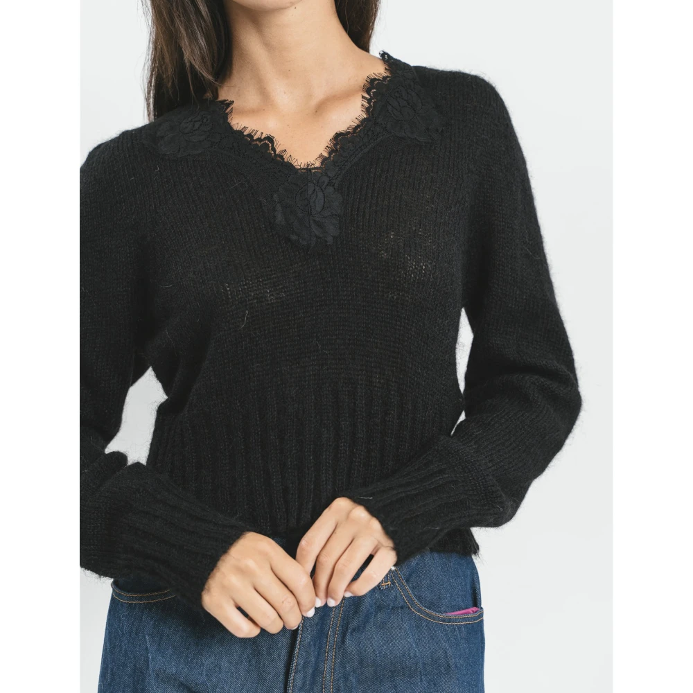 Pink Memories Mohair Crop Sweater met Kant Details Black Dames