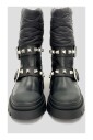 bottes-de-motard-avec-clous-et-boucles