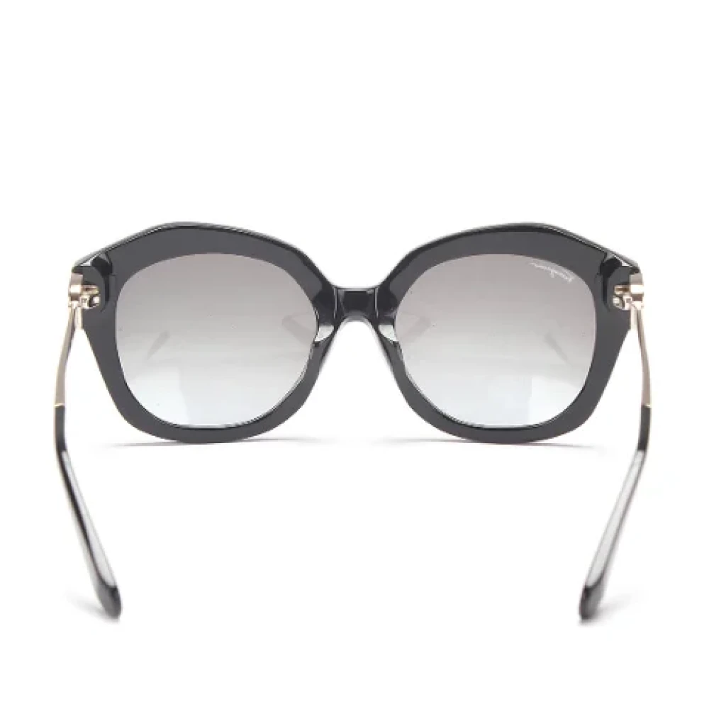 Salvatore Ferragamo Pre-owned Plastic sunglasses Black Dames