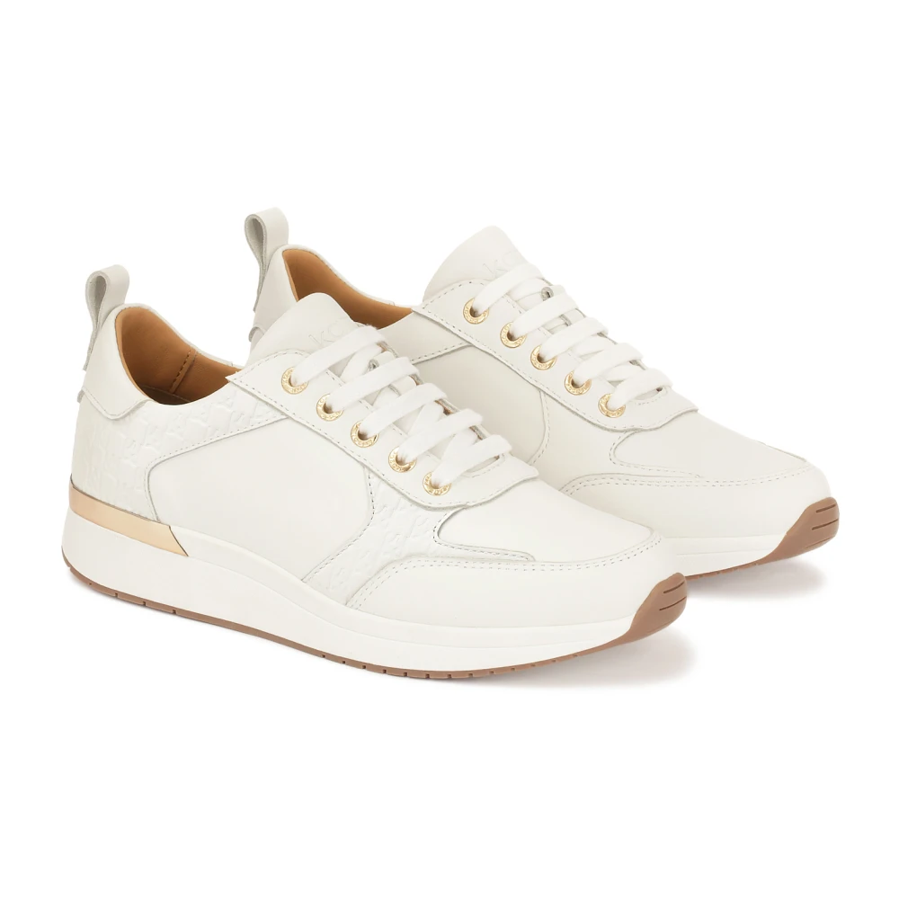 Kazar Witte sneakers versierd met monogrammen