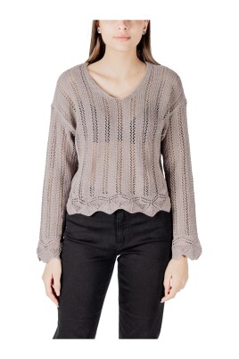 beige-v-neck-knitwear-for-women