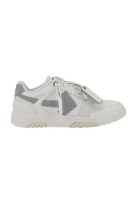 sneakers-avec-logo-fleche
