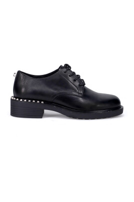 lace-up-derby-shoes