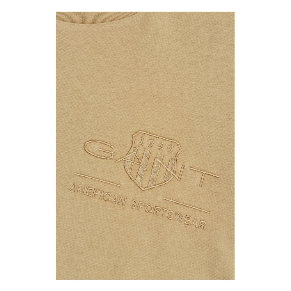 Gant Reg Tonal Shield Ss T-Shirt Brown Dames